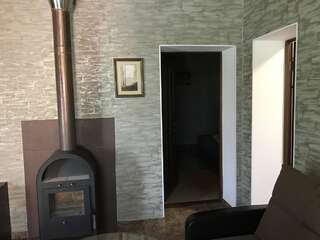 Дома для отпуска Отдельный дом Одесса Дом с 2 спальнями-11